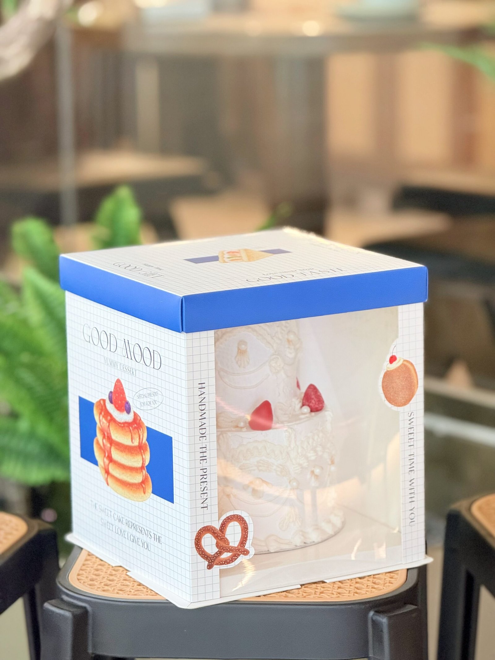the paris element has been redesigned and is available in three heights (复制) the paris element has been redesigned and is available in three heights (复制)