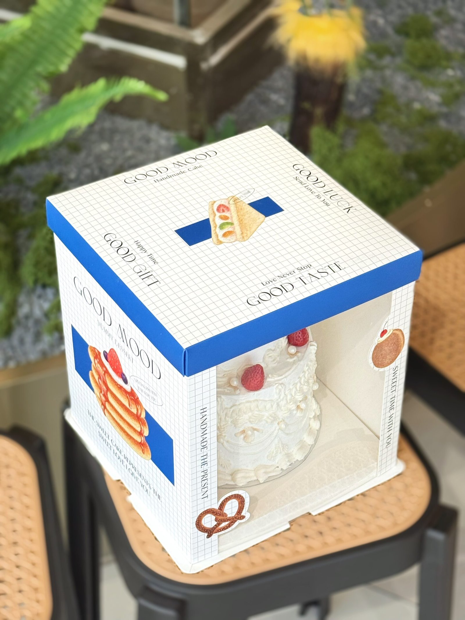 the paris element has been redesigned and is available in three heights (复制) the paris element has been redesigned and is available in three heights (复制)