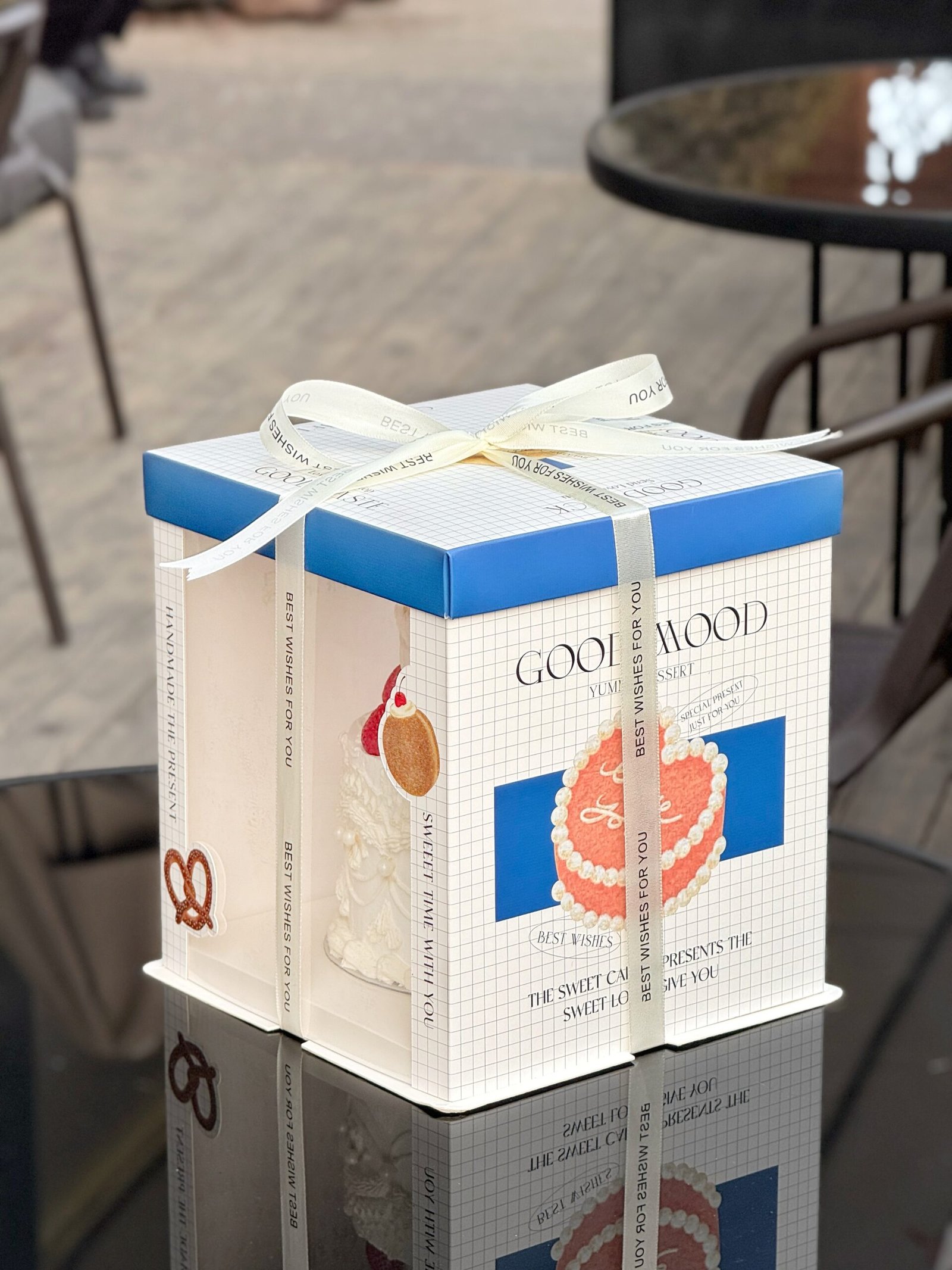 the paris element has been redesigned and is available in three heights (复制) the paris element has been redesigned and is available in three heights (复制)