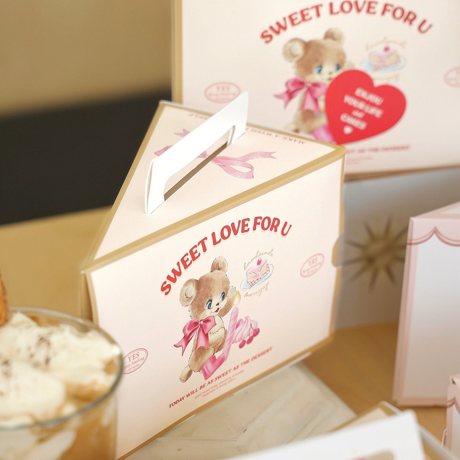 custom pink heart baby bear triangular slice cake box Custom Pink Heart Baby Bear Triangular Slice Cake Box