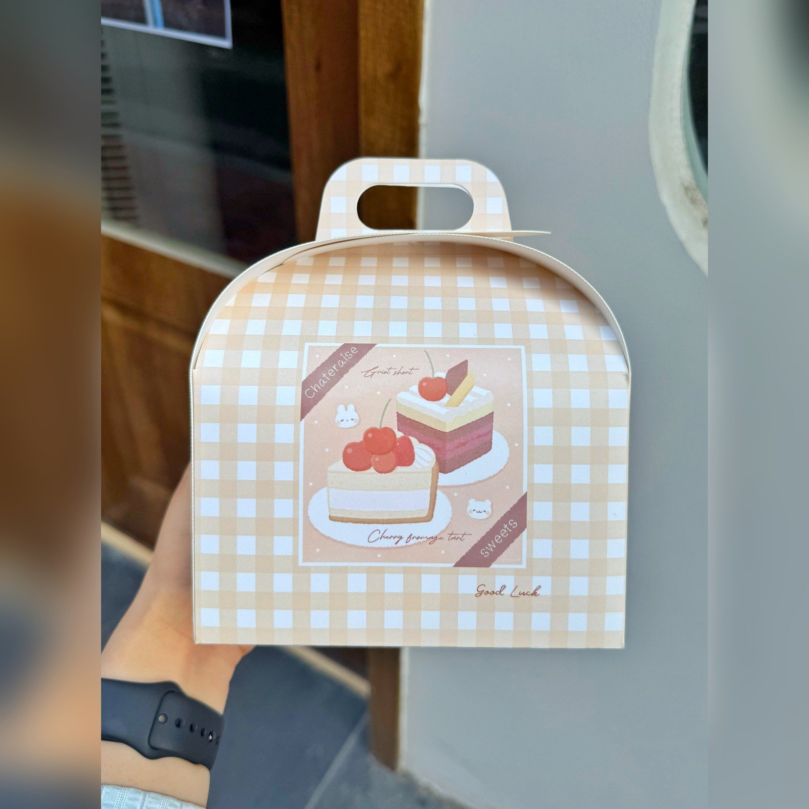 custom yellow plaid arch window slice cake box Custom Yellow Plaid Arch Window Slice Cake Box